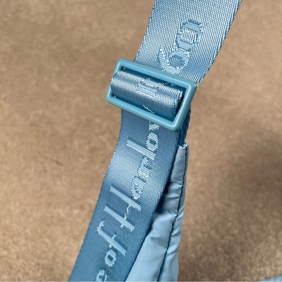 House of Harlow 1960 Crescent Moon Nylon Puffy Powder Blue Crossbody Bag - Picture 7 of 16